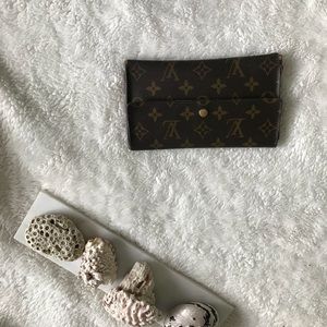 LV